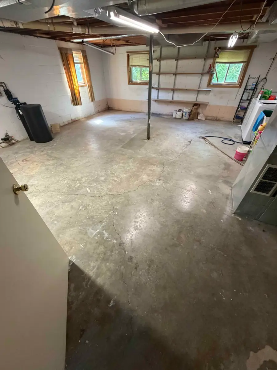 Same room cleared of furniture and household items after Speedy Gonzo's visit